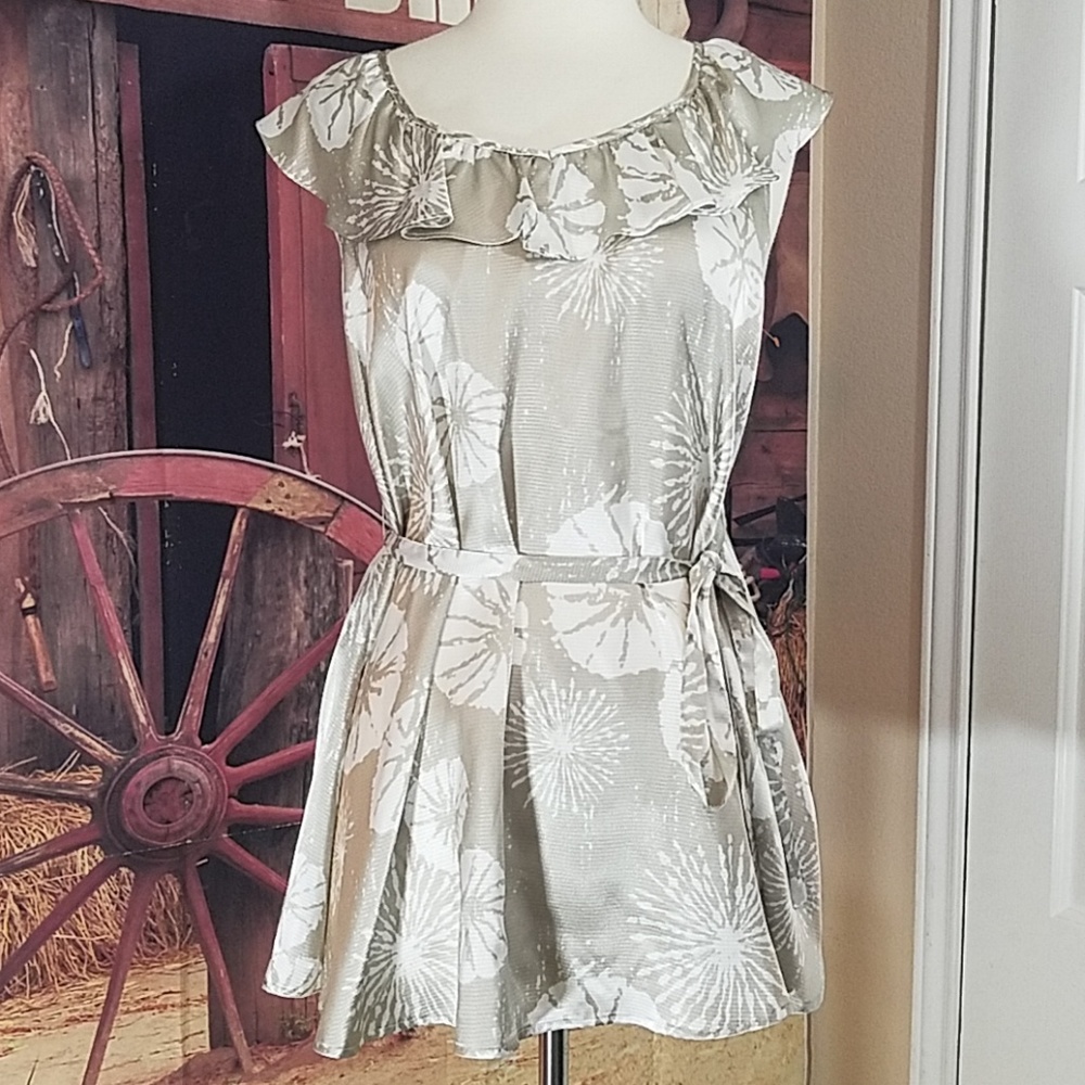 Liz Lange Maternity Blouse